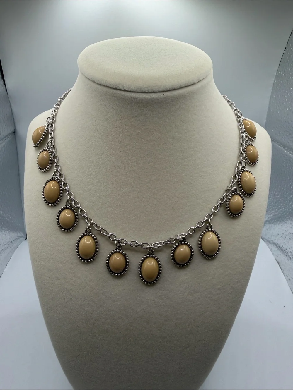 Beaded Oval Charm Necklace in Beige